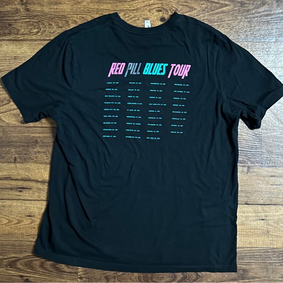 Maroon 5 • Red Pill Blues Tour • 2 X-Large • Black • Double Sided Concert Shirt - Picture 5 of 8